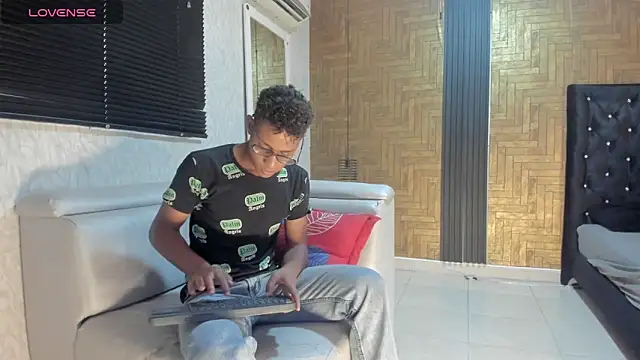 Yeps pluss online show from October 2025 08:31:02 PM