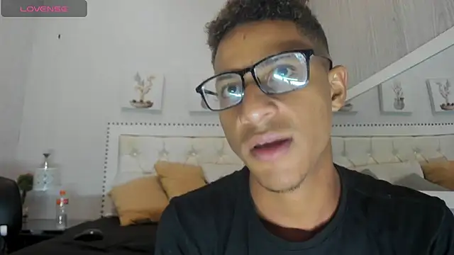 Yeps pluss online show from November 2025 08:19:02 PM