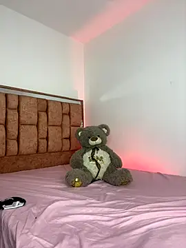 Snapshot of Lucy_699 chatting on November 2025 06:45:02 AM Lucy 699 online show from November 2025 06:45:02 AM