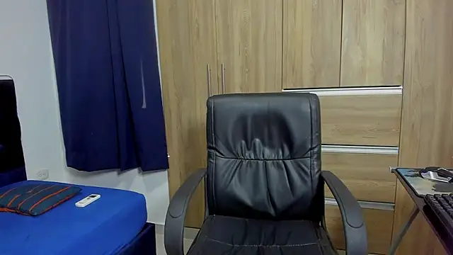 Snapshot of elias_ford chatting on October 2025 07:57:02 PM elias ford online show from October 2025 07:57:02 PM