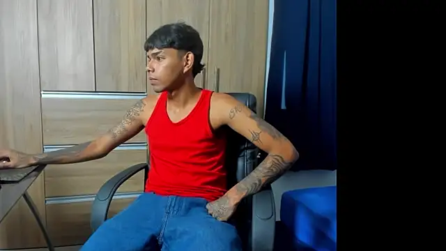 Snapshot of elias_ford chatting on October 2025 07:56:02 PM elias ford online show from October 2025 07:56:02 PM