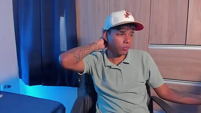 Snapshot of elias_ford chatting on November 2025 12:39:02 PM elias ford online show from November 2025 12:39:02 PM