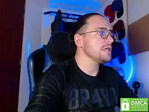 kurt xx online show from October 2025 01:40:02 PM