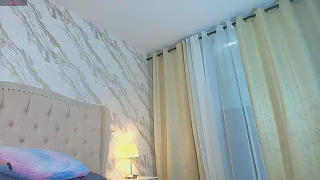 Snapshot of shanell-hott chatting on October 2025 06:34:01 AM shanell-hott online show from October 2025 06:34:01 AM