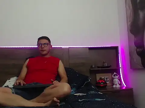 Damian ferrer01 online show from November 2025 12:42:02 AM