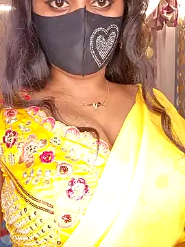 Snapshot of Sweet-Maddlina chatting on October 2025 12:28:02 PM Sweet-Maddlina online show from October 2025 12:28:02 PM