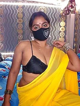 Snapshot of Sweet-Maddlina chatting on October 2025 03:29:02 AM Sweet-Maddlina online show from October 2025 03:29:02 AM