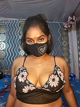 Snapshot of Sweet-Maddlina chatting on November 2025 04:56:01 AM Sweet-Maddlina online show from November 2025 04:56:01 AM