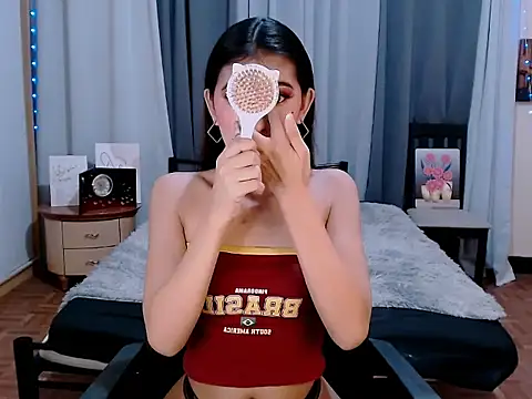 Alicia Morei online show from November 2025 12:48:02 PM