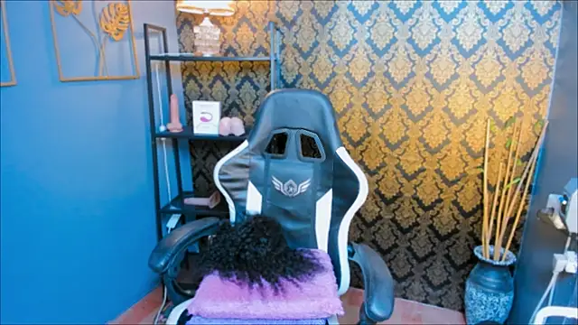 Alicia Morei online show from November 2025 03:01:01 PM