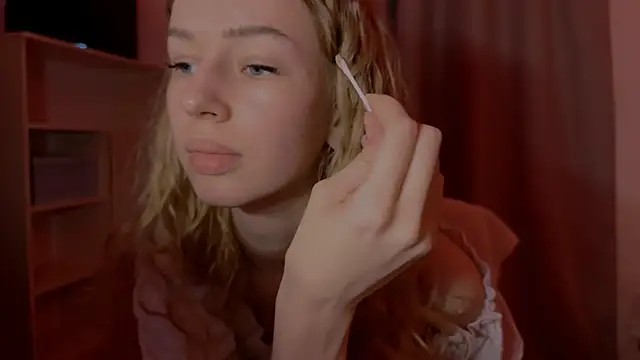 LunaCrave online show from November 2025 02:16:02 PM