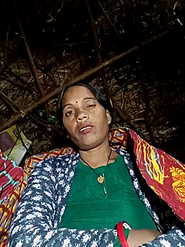 Cutsedi3 online show from November 2025 11:27:02 PM