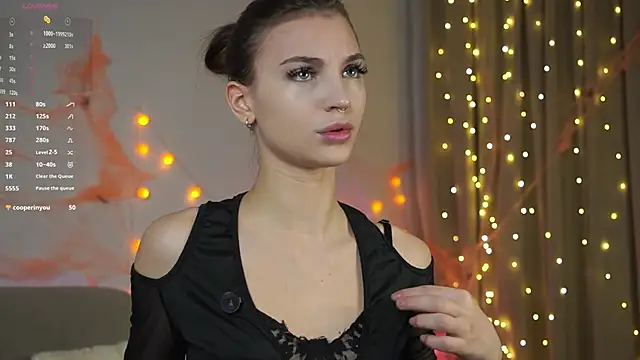 Snapshot of beckymadsons chatting on November 2025 01:22:01 PM beckymadsons online show from November 2025 01:22:01 PM