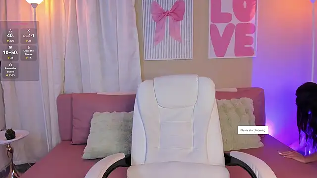 Snapshot of MarianaaDooll chatting on December 2025 12:10:01 PM MarianaaDooll online show from December 2025 12:10:01 PM