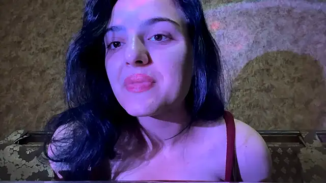 Snapshot of Babis_girlsss chatting on October 2025 07:18:01 AM Babis girlsss online show from October 2025 07:18:01 AM