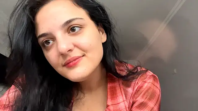 Snapshot of Babis_girlsss chatting on November 2025 09:42:02 AM Babis girlsss online show from November 2025 09:42:02 AM