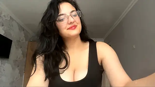 Snapshot of Babis_girlsss chatting on November 2025 10:45:02 AM Babis girlsss online show from November 2025 10:45:02 AM