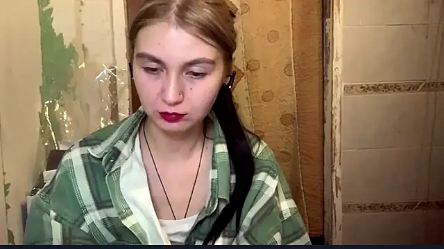 Snapshot of ArianeBhayani chatting on October 2025 09:22:01 PM ArianeBhayani online show from October 2025 09:22:01 PM