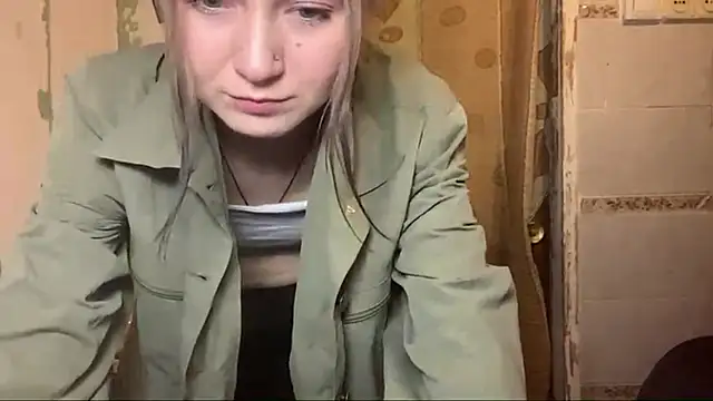 Snapshot of ArianeBhayani chatting on October 2025 09:37:01 PM ArianeBhayani online show from October 2025 09:37:01 PM