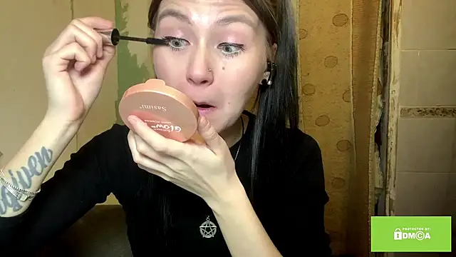 Snapshot of ArianeBhayani chatting on November 2025 09:20:02 PM ArianeBhayani online show from November 2025 09:20:02 PM