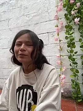 Ninfa pink online show from October 2025 03:11:02 PM