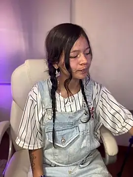 Ninfa pink online show from November 2025 09:59:01 PM