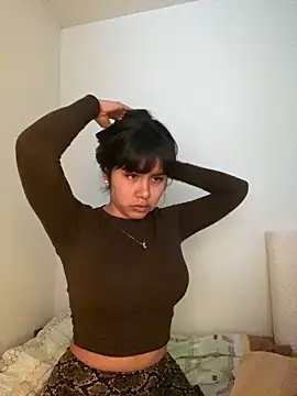Snapshot of SweetieMariana chatting on October 2025 05:37:02 PM SweetieMariana online show from October 2025 05:37:02 PM