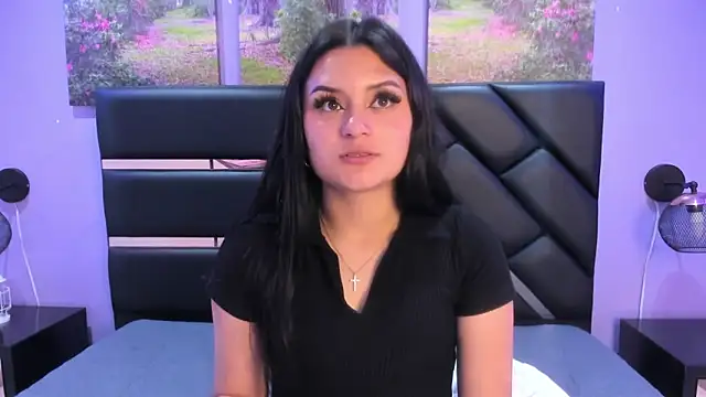 Snapshot of GAbrielaBotero chatting on November 2025 07:46:02 PM GAbrielaBotero online show from November 2025 07:46:02 PM