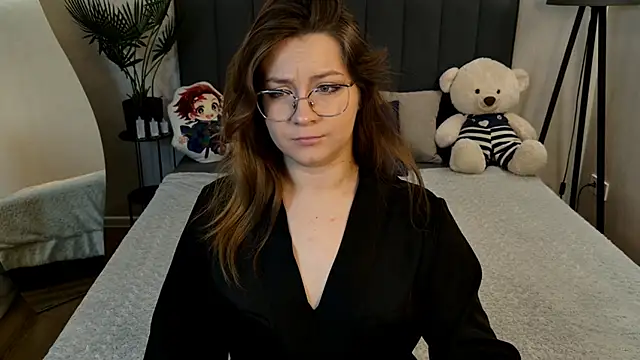 Snapshot of Briarx chatting on November 2025 08:10:01 PM Briarx online show from November 2025 08:10:01 PM