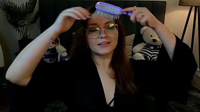 Snapshot of Briarx chatting on November 2025 09:14:01 PM Briarx online show from November 2025 09:14:01 PM