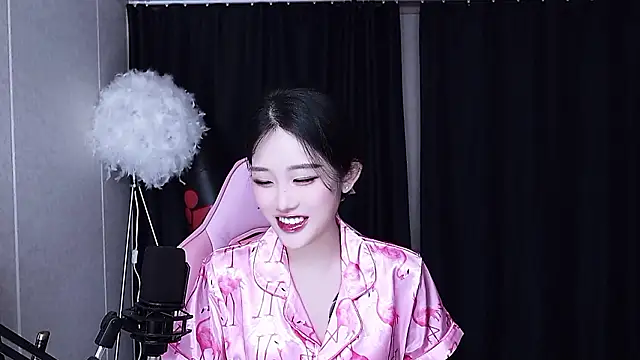 MISA 02 online show from October 2025 12:06:02 PM