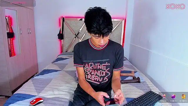 Jacovo2002 online show from October 2025 04:07:02 PM