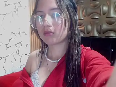 Snapshot of tinibunny chatting on November 2025 07:32:02 PM tinibunny online show from November 2025 07:32:02 PM