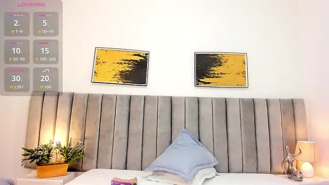 Snapshot of _naylaa_ chatting on October 2025 04:25:02 AM naylaa online show from October 2025 04:25:02 AM