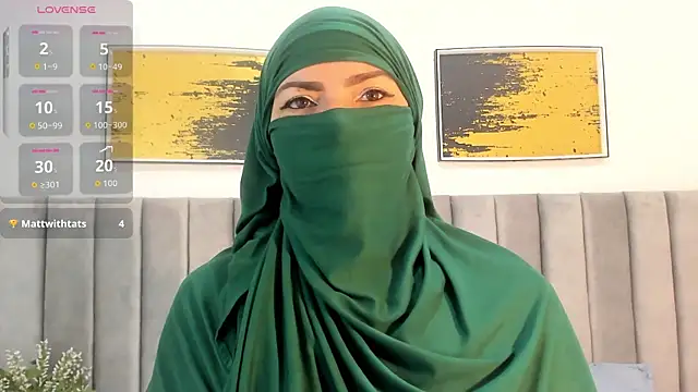 Snapshot of _naylaa_ chatting on November 2025 04:01:02 AM naylaa online show from November 2025 04:01:02 AM