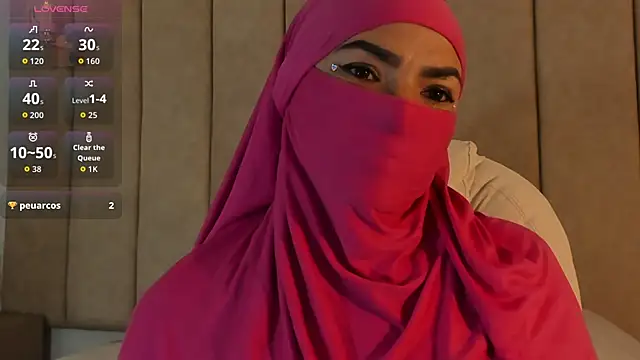 Snapshot of _naylaa_ chatting on November 2025 04:06:02 AM naylaa online show from November 2025 04:06:02 AM