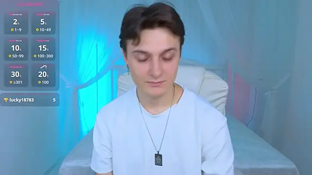 Snapshot of GGimperator_ chatting on November 2025 10:16:01 AM GGimperator online show from November 2025 10:16:01 AM