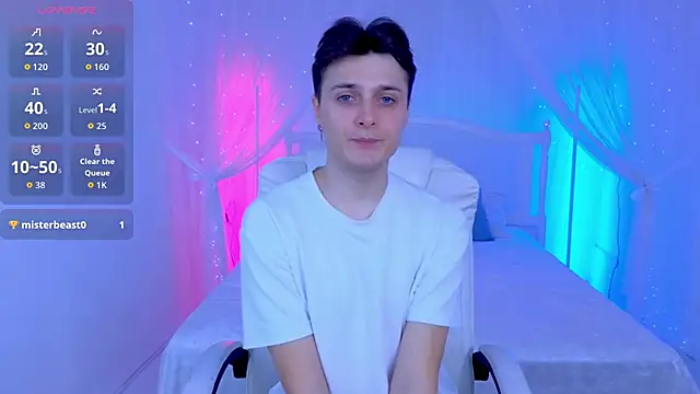 Snapshot of GGimperator_ chatting on November 2025 10:38:02 AM GGimperator online show from November 2025 10:38:02 AM