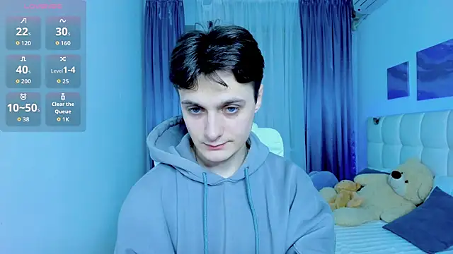 Snapshot of GGimperator_ chatting on December 2025 10:24:02 AM GGimperator online show from December 2025 10:24:02 AM