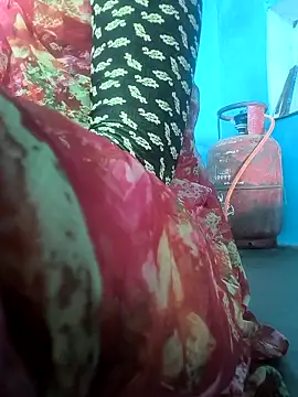 Snapshot of rasmi_powar chatting on November 2025 03:06:01 AM rasmi powar online show from November 2025 03:06:01 AM