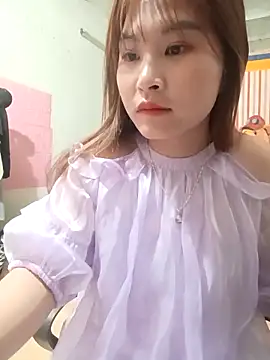 Snapshot of Yan_50299 chatting on December 2025 05:29:01 PM Yan 50299 online show from December 2025 05:29:01 PM