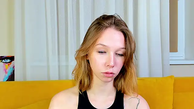 Snapshot of LilyVoise chatting on October 2025 02:59:02 PM LilyVoise online show from October 2025 02:59:02 PM