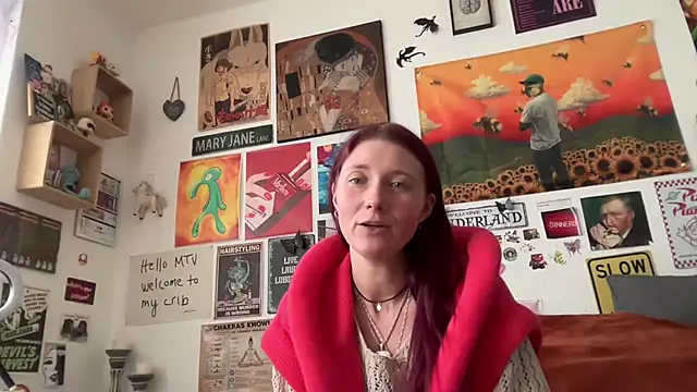 PauliinaBlue online show from October 2025 01:55:02 PM