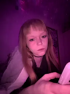 OpheliaMills online show from October 2025 10:30:01 PM