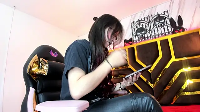 Snapshot of Evangelinejoness_ chatting on October 2025 11:36:02 AM Evangelinejoness online show from October 2025 11:36:02 AM