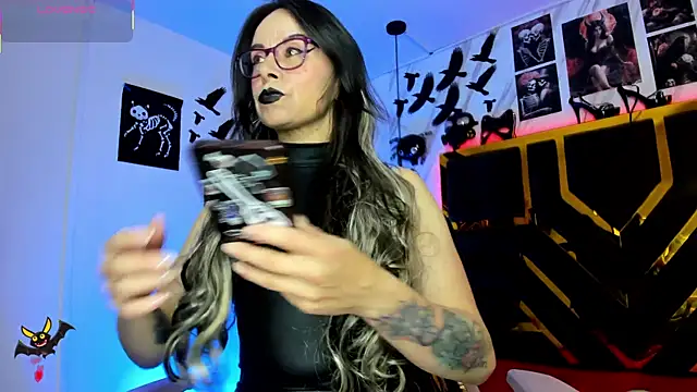 Snapshot of Evangelinejoness_ chatting on November 2025 11:54:01 AM Evangelinejoness online show from November 2025 11:54:01 AM