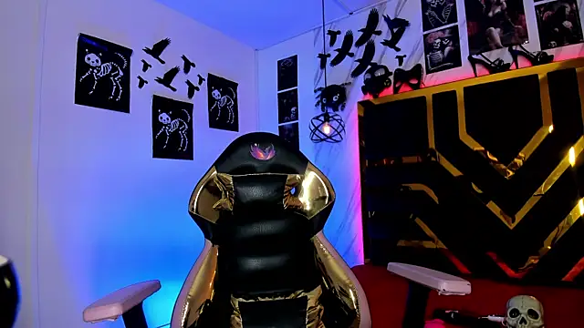 Snapshot of Evangelinejoness_ chatting on November 2025 11:45:01 AM Evangelinejoness online show from November 2025 11:45:01 AM