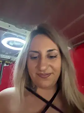 Snapshot of SinfulLovers33 chatting on November 2025 12:37:02 PM SinfulLovers33 online show from November 2025 12:37:02 PM