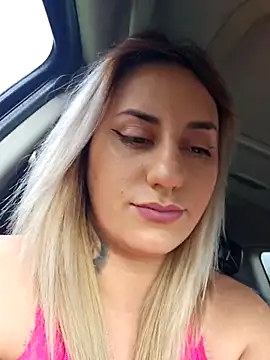 Snapshot of SinfulLovers33 chatting on December 2025 11:52:02 AM SinfulLovers33 online show from December 2025 11:52:02 AM