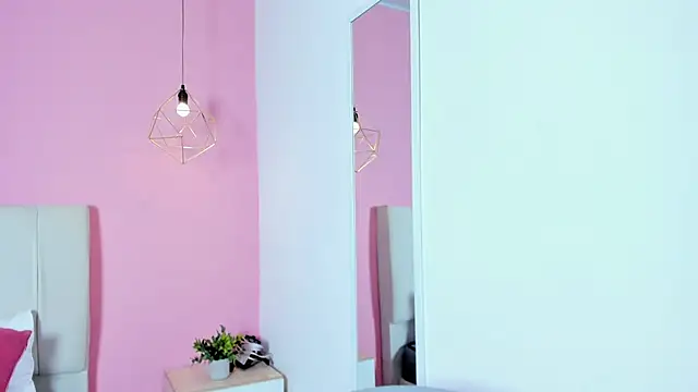 paulacastilla online show from November 2025 04:04:01 AM